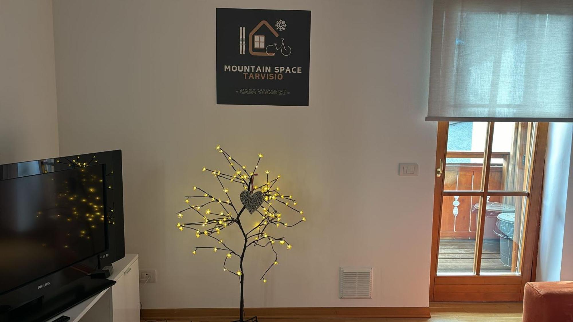 Apartment Mountain Space